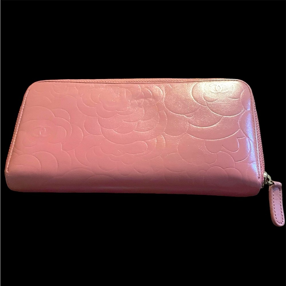 🌸CHANEL CAMELLIA ZIP AROUND LONG WALLET - Picture 2 of 12